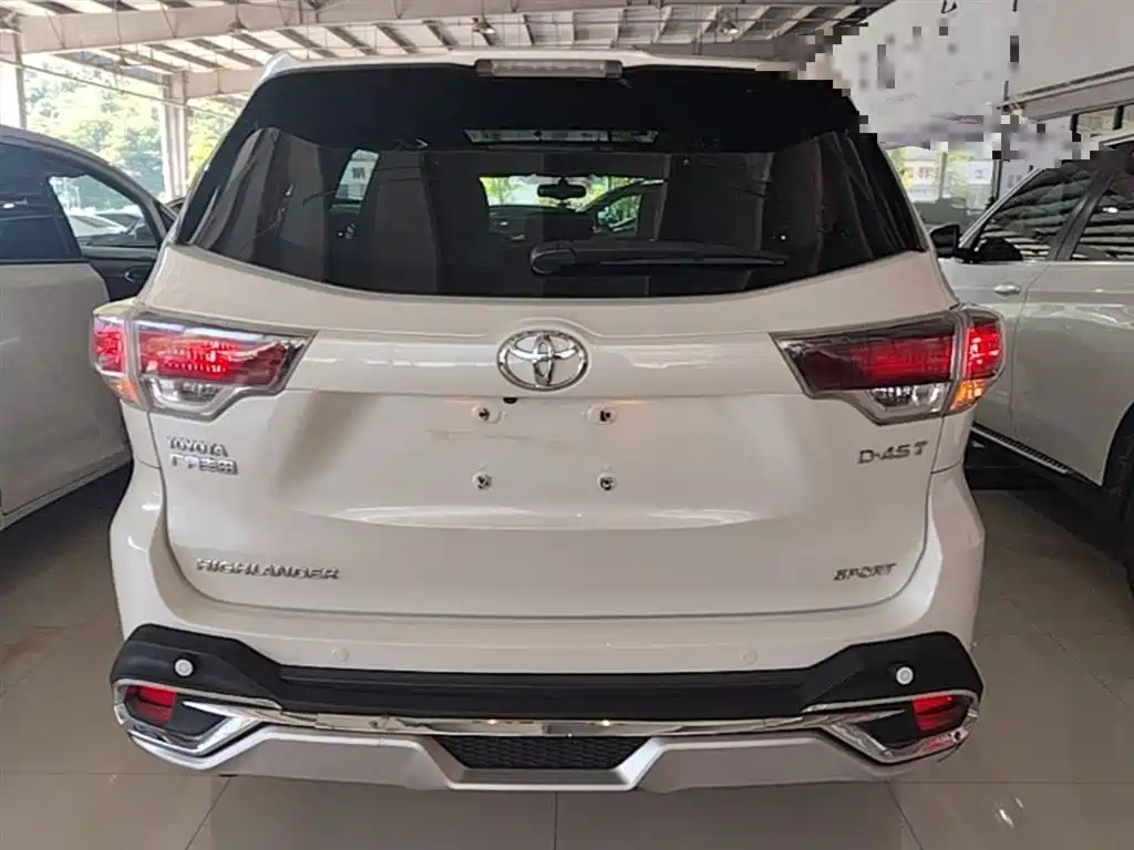 Toyota Highlander 2017 2.0T 2WD Premium 7-Seater фото 4