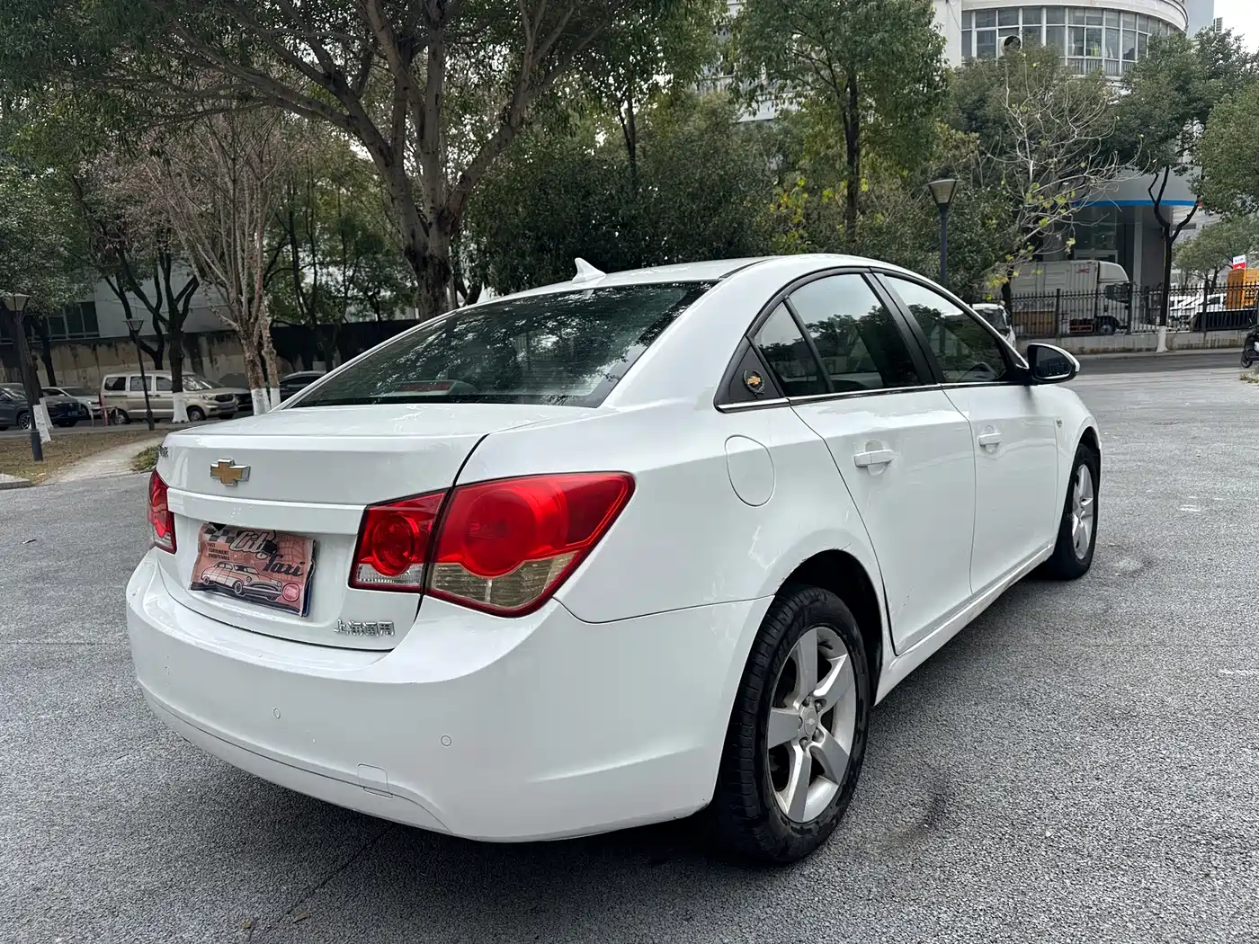 Chevrolet Cruze 2013 Model 1.8L SE AT фото 6