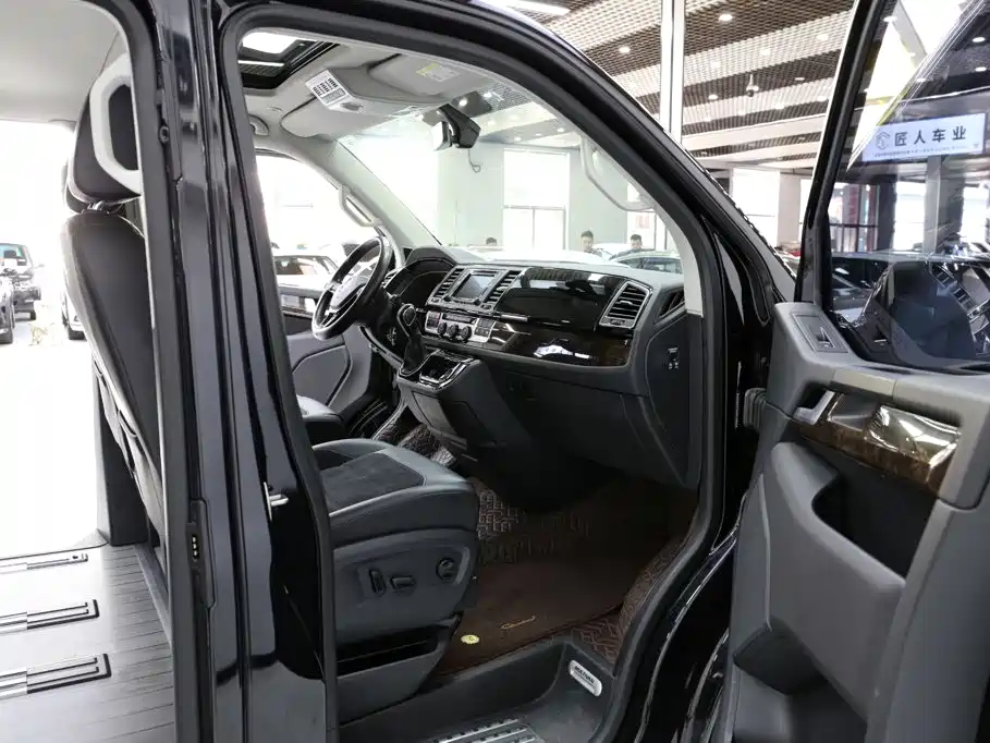 Volkswagen Multivan 2020 2019 2.0TSI 4WD Premium 7-seater