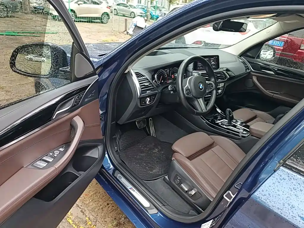 Фото 16 - BMW X3