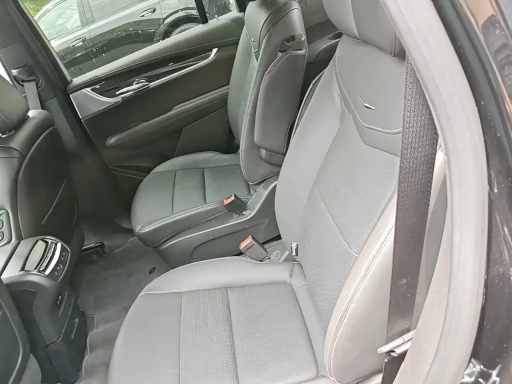 Cadillac XT6 2024 2025 2.0T 6-Seater AWD Executive Black Label Edition