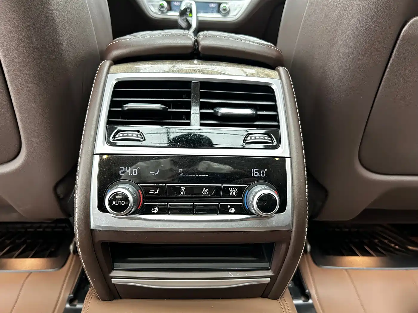 BMW 7 Series 2019 740Li Leading Luxury Package фото 18