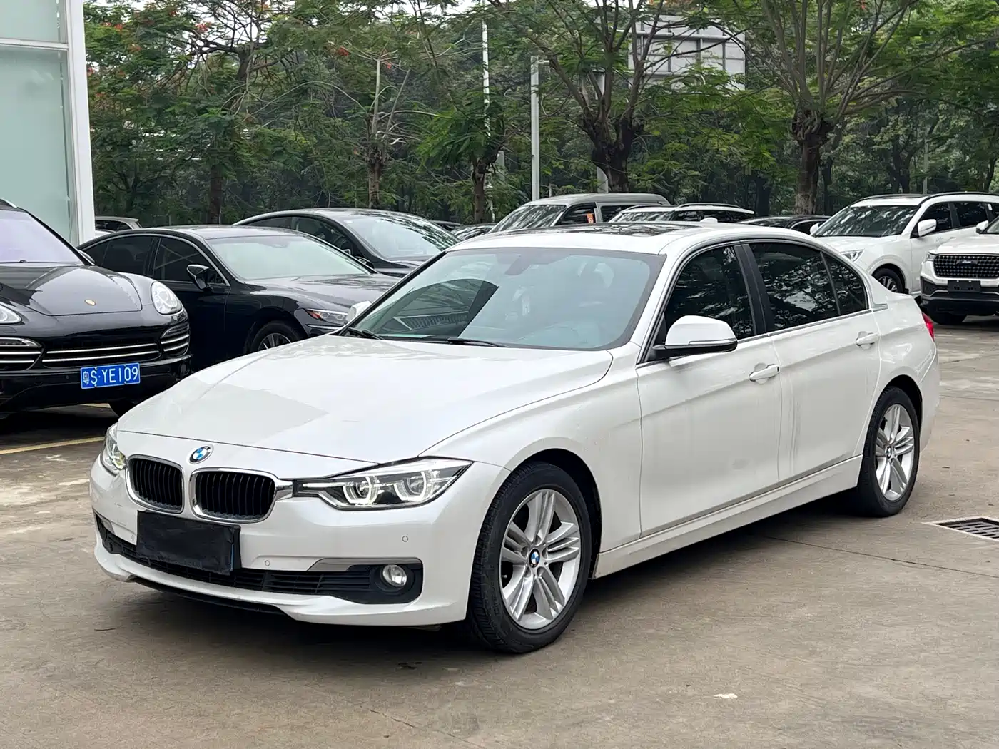 BMW 3 Series 2016 320Li Progressive