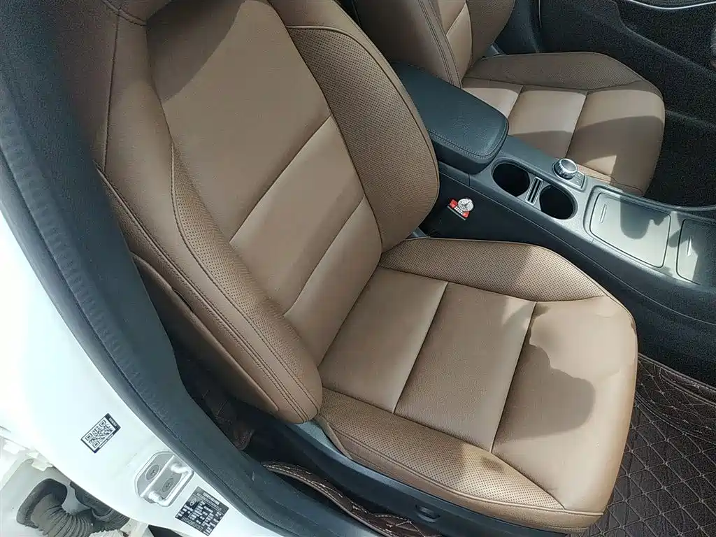 Mercedes-Benz GLA 2015 GLA 260 4MATIC Sport фото 25