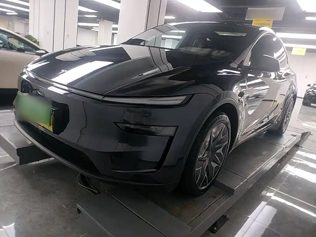 Tesla Model Y L 2025 Facelift Long Range AWD