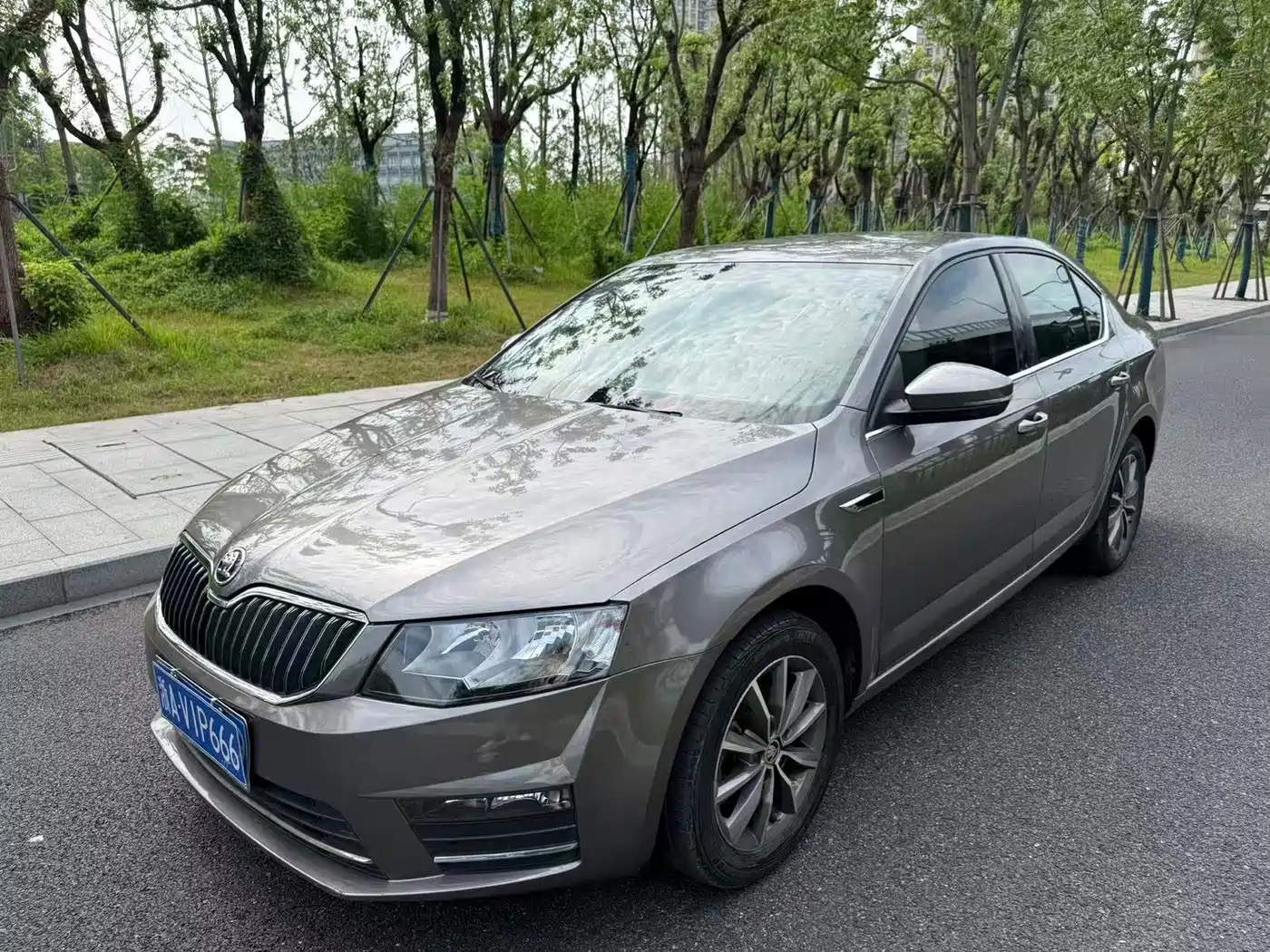 Photo 1 - Škoda Octavia