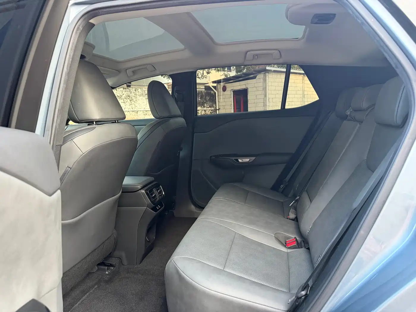 Lexus RZ 2023 2023 450e 4WD Deluxe