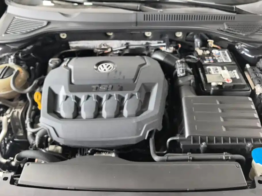 Фото 10 - Volkswagen Passat