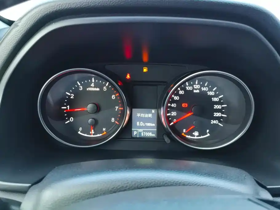 Haval M6 2023 2023 PLUS 1.5T DCT Luxury Smart Connect
