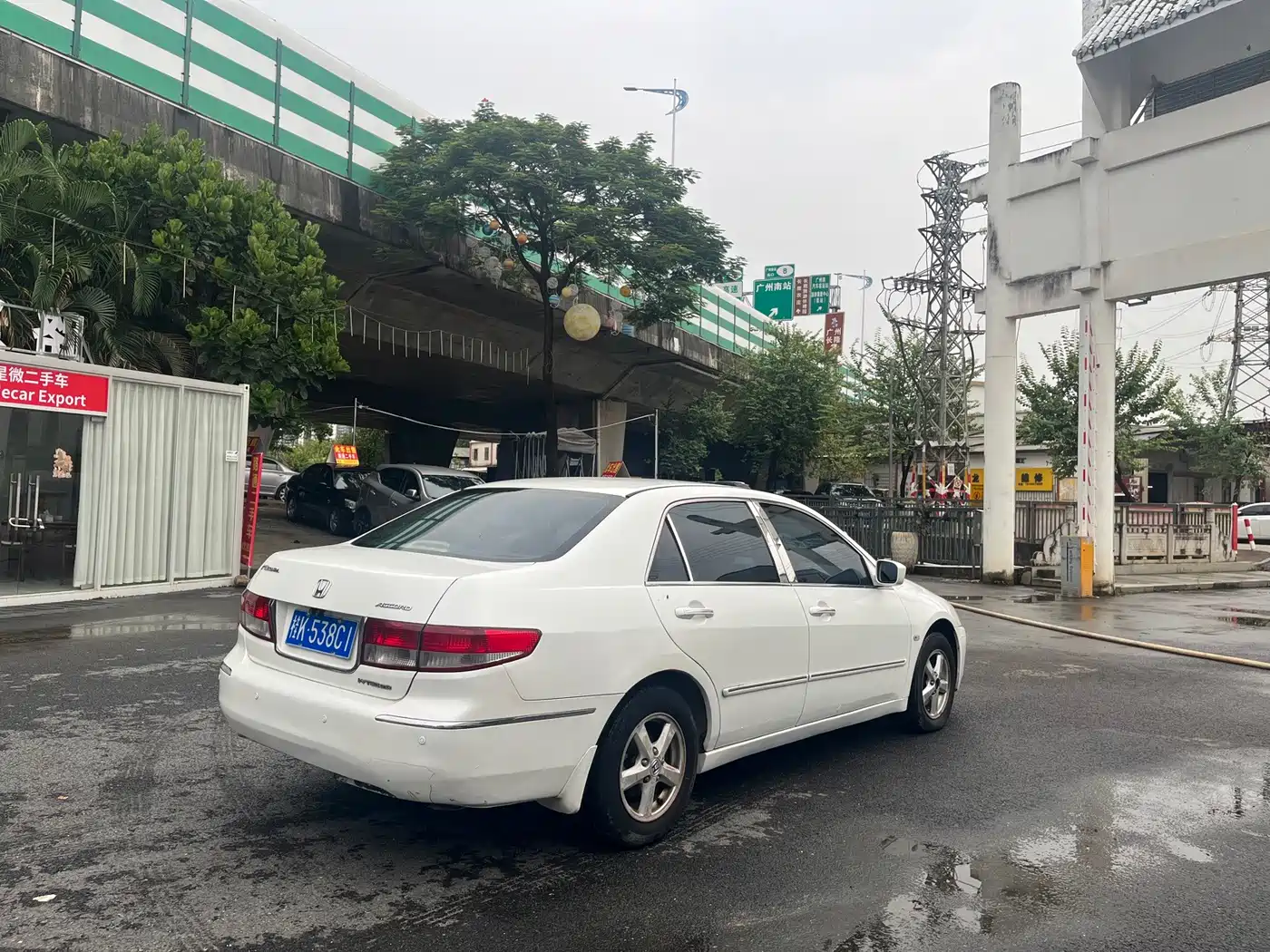Honda Accord 2004 2004 2.0L