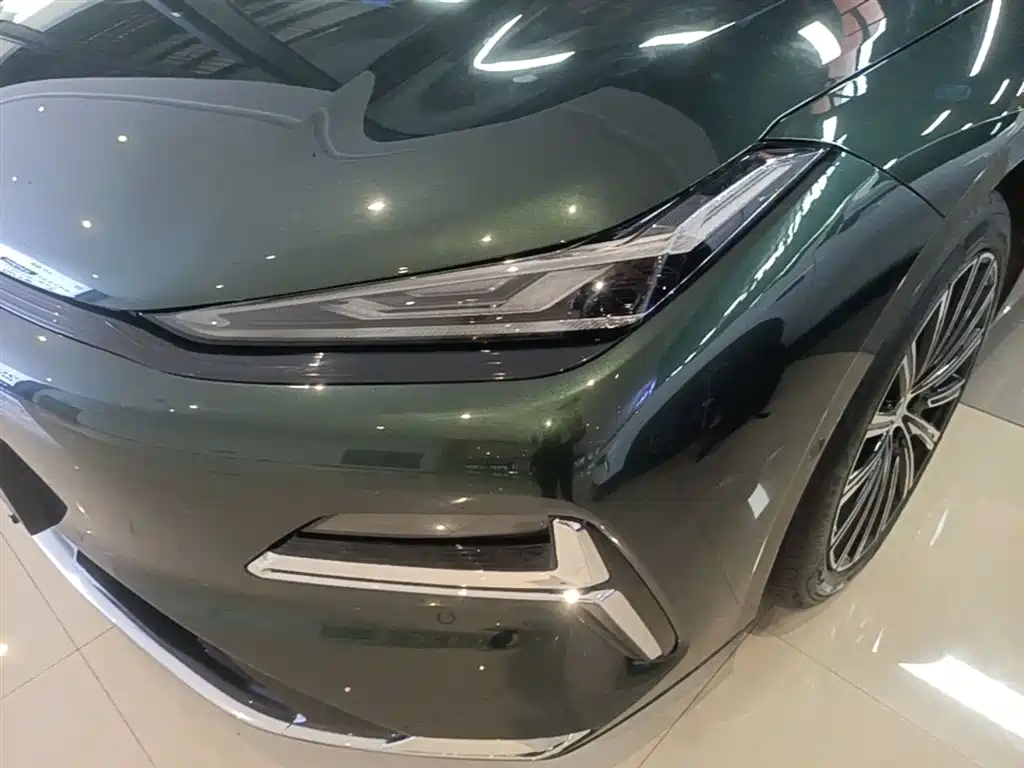 Geely Galaxy Galaxy Xingyao 8 2025 130km EM-P Starship Edition фото 24