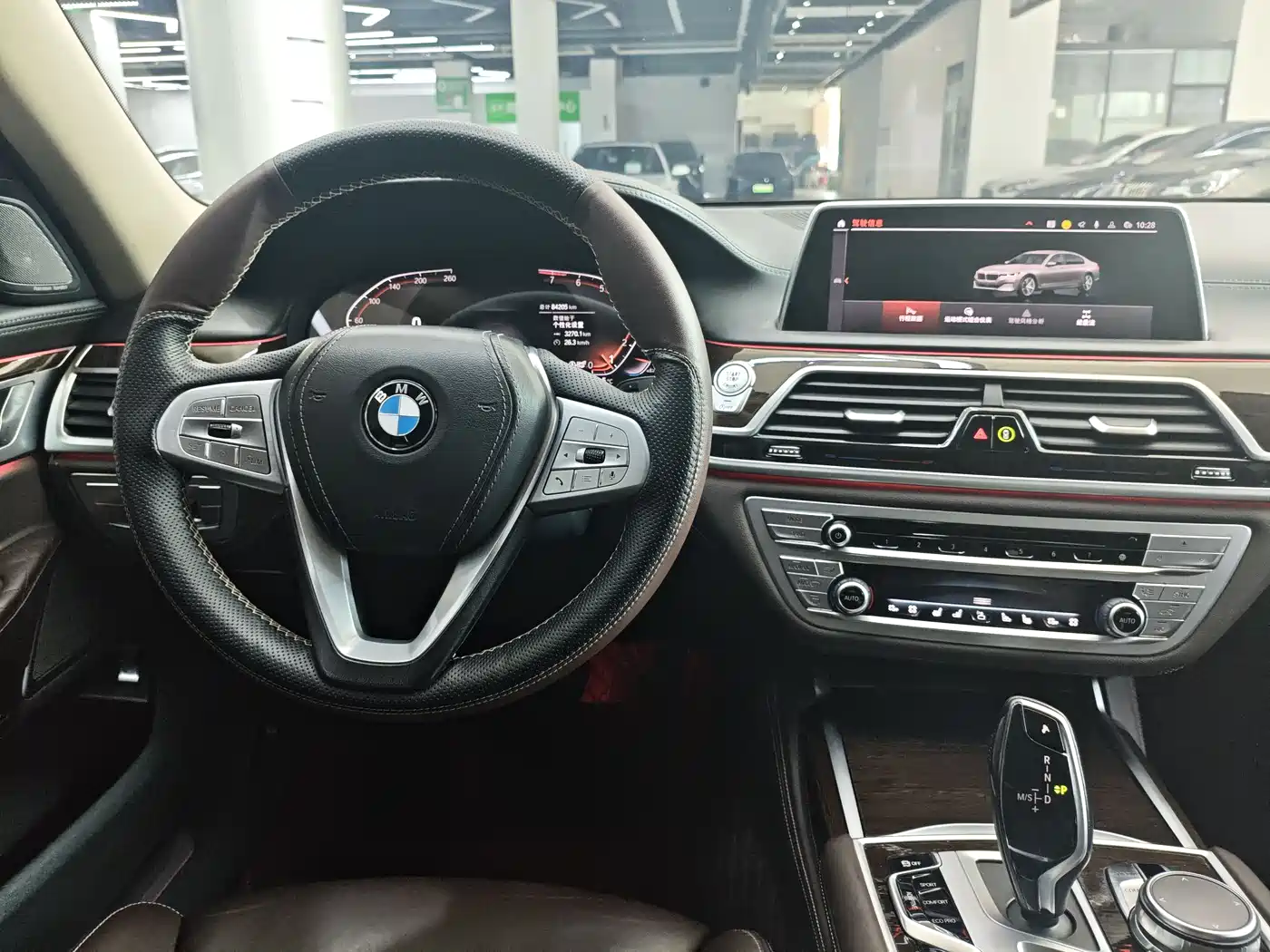 BMW 7 Series 2019 740Li Premium Luxury Package фото 17