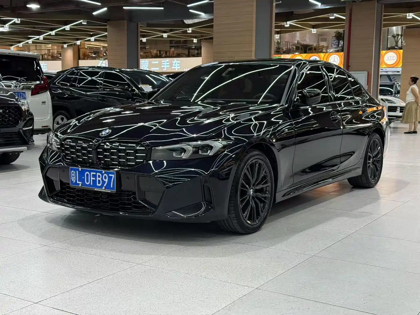  BMW BMW 3 Series 2024 325i M Sport Shadowline Package