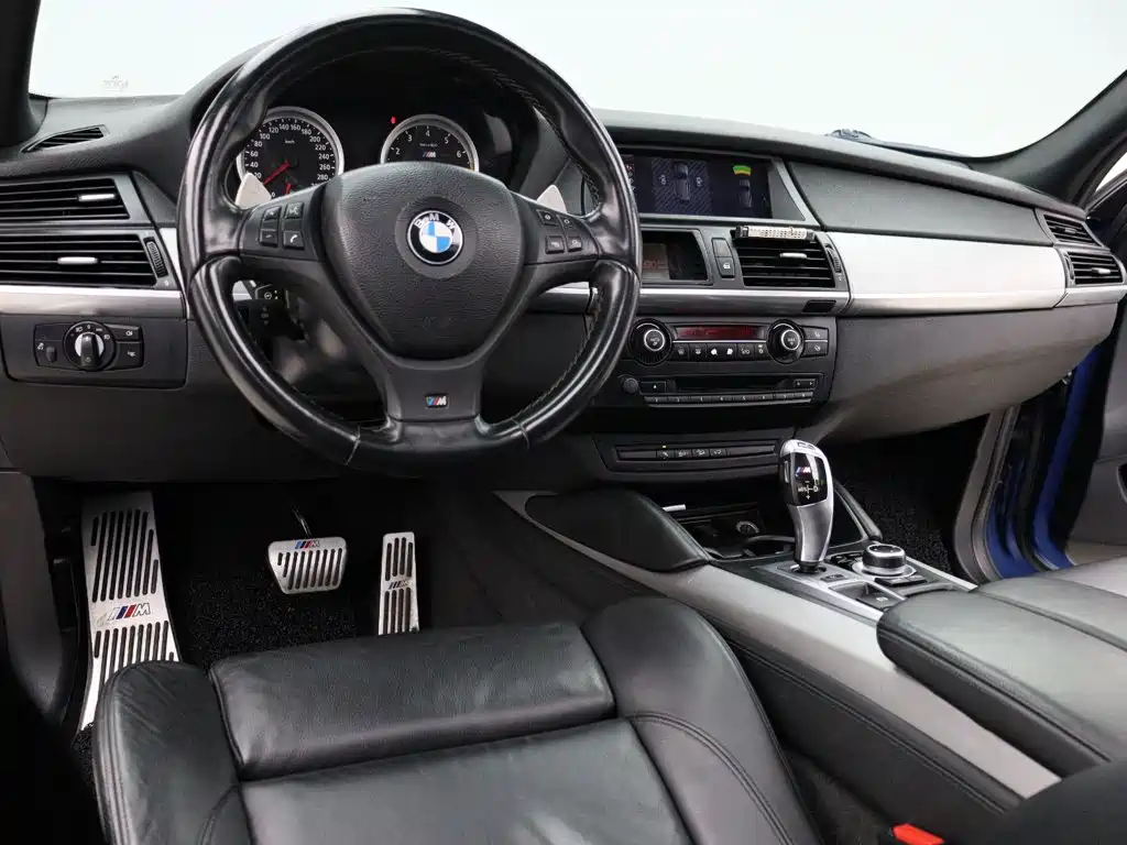 Фото 9 - BMW X5 M