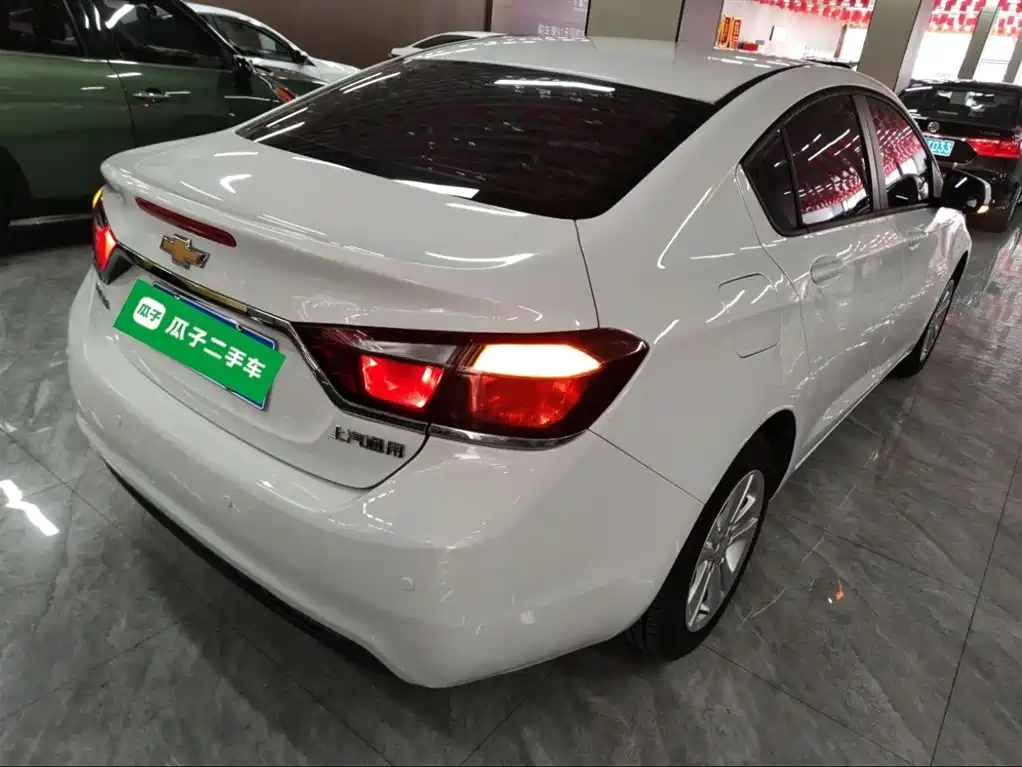 Chevrolet Cruze 2016 1.5L Automatic Fashion Sunroof Edition фото 7