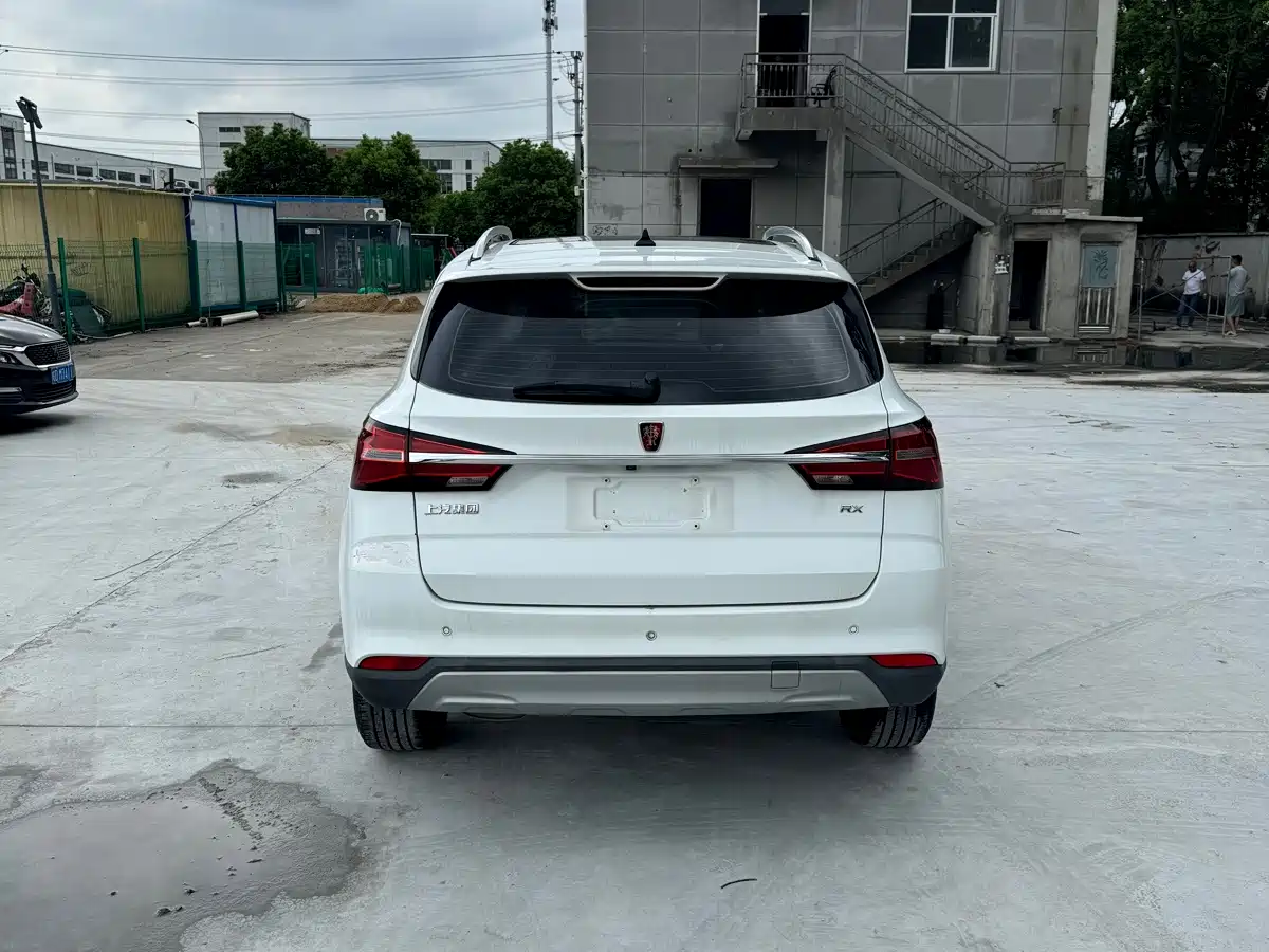 Фото 16 - Roewe RX3