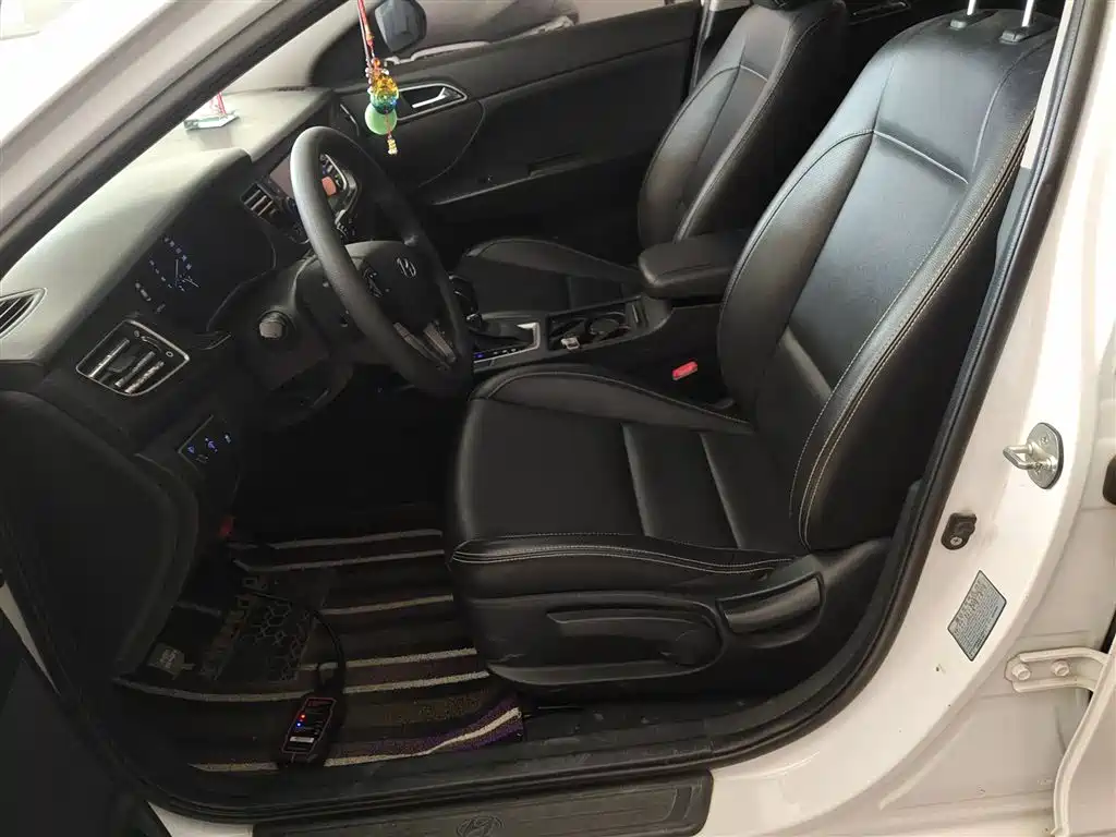 Hyundai Mistra 2016 1.6T Automatic Smart GLS фото 15