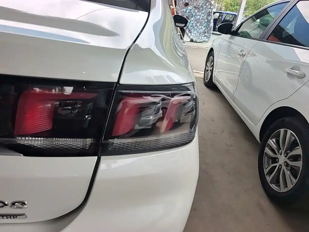 Фото 24 - Peugeot 308