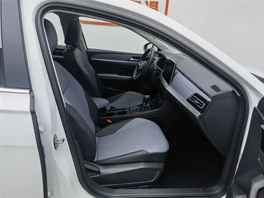 Volkswagen Lavida 2024 Model 1.5L Automatic 5 Million Edition фото 23