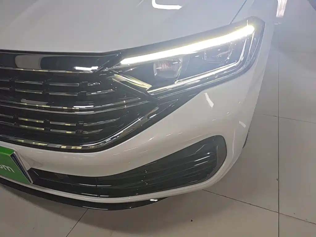 Volkswagen Sagitar, миниатюра 24