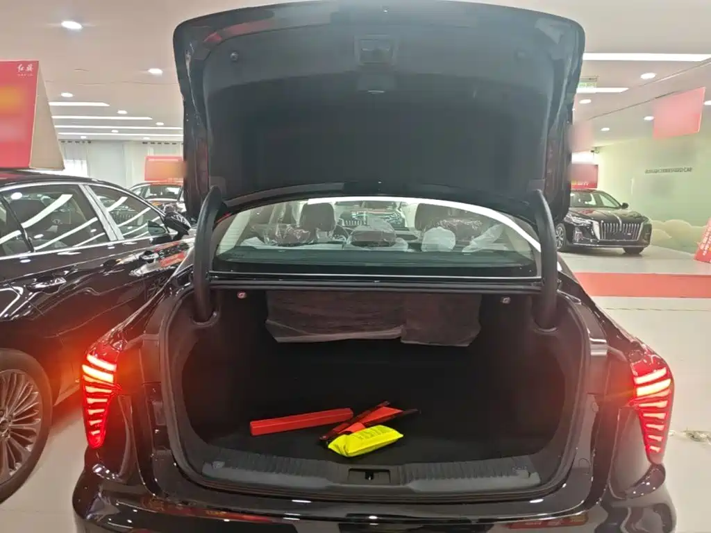 Hongqi H5 PHEV 2026 2025 130 Super Hybrid Edition