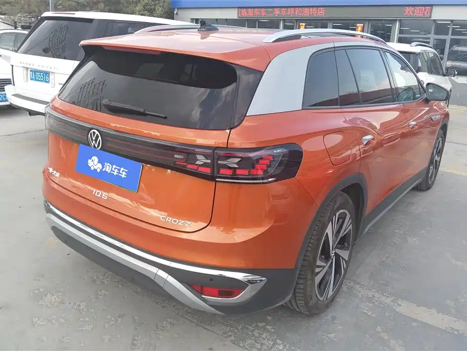 VOLKSWAGEN ID.6 CROZZ