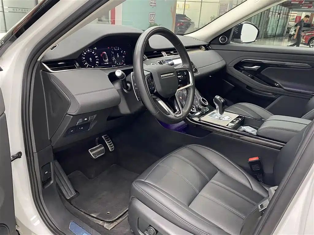 Land Rover Range Rover Evoque 2022 Range Rover Evoque L 249PS R-Dynamic Luxury Edition фото 10