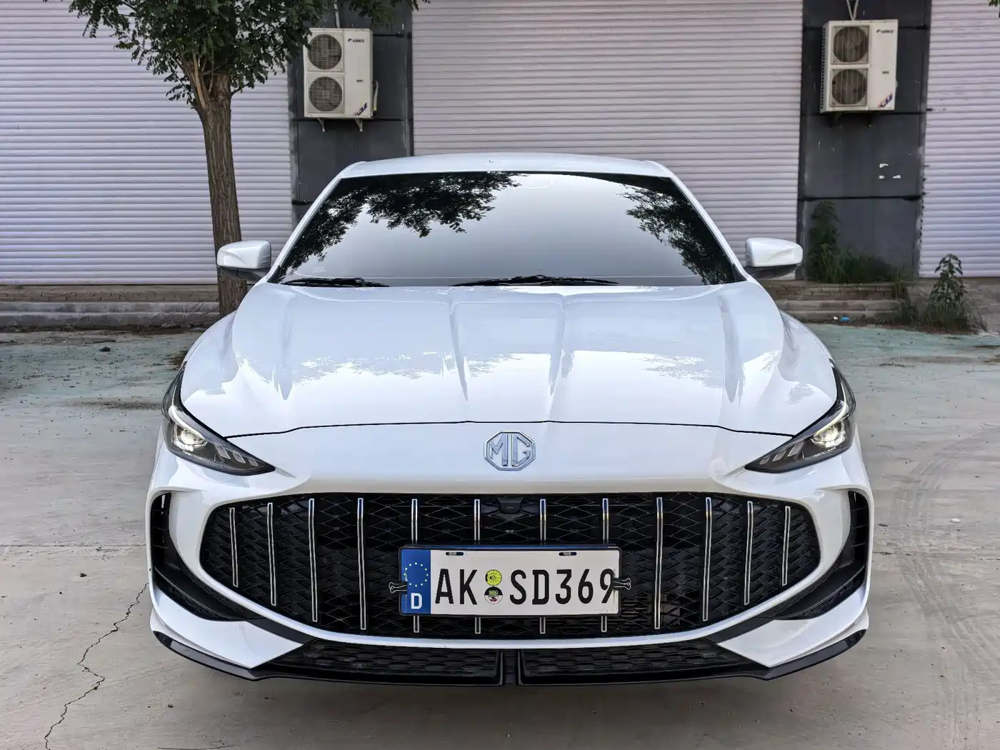 Photo 2 - MG MG5