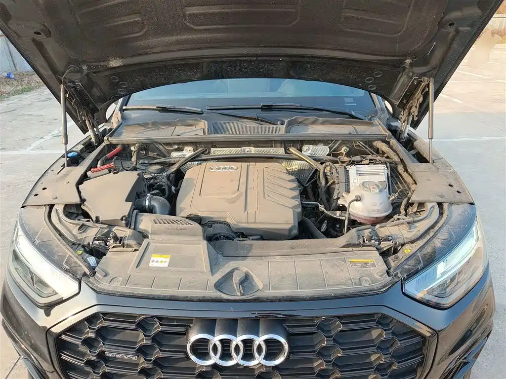 Audi Q5L 2024 Model 40 TFSI Luxury Dynamic фото 16