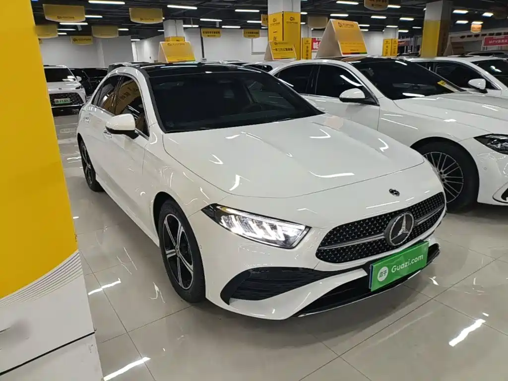 Mercedes-Benz A-Class 2026 2025 A 200 L Fashion Edition