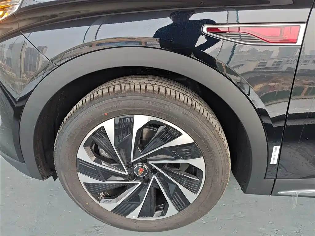 Hongqi HS7 PHEV 2024 2.0T PHEV AWD Qichang Edition 7-seater фото 25