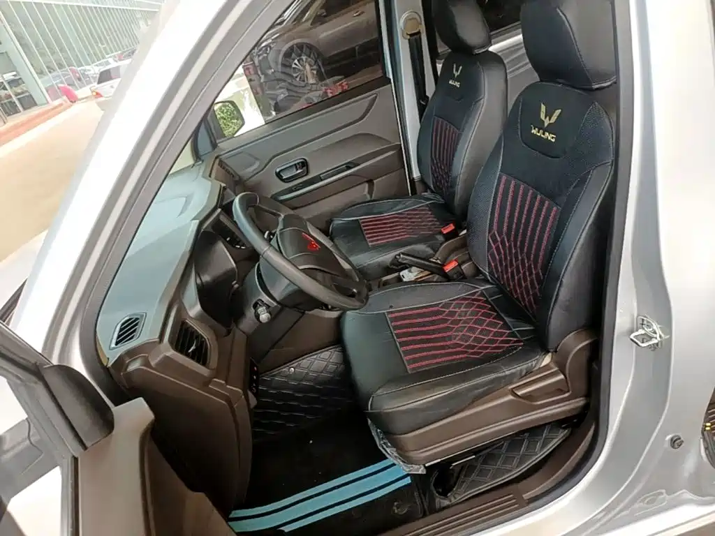Wuling Motors Wuling Hongguang V 2025 2022 1.5L Power Take Edition Electric Power Steering LAR