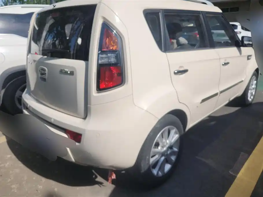 Kia Soul 2013 1.6L AT GL фото 3