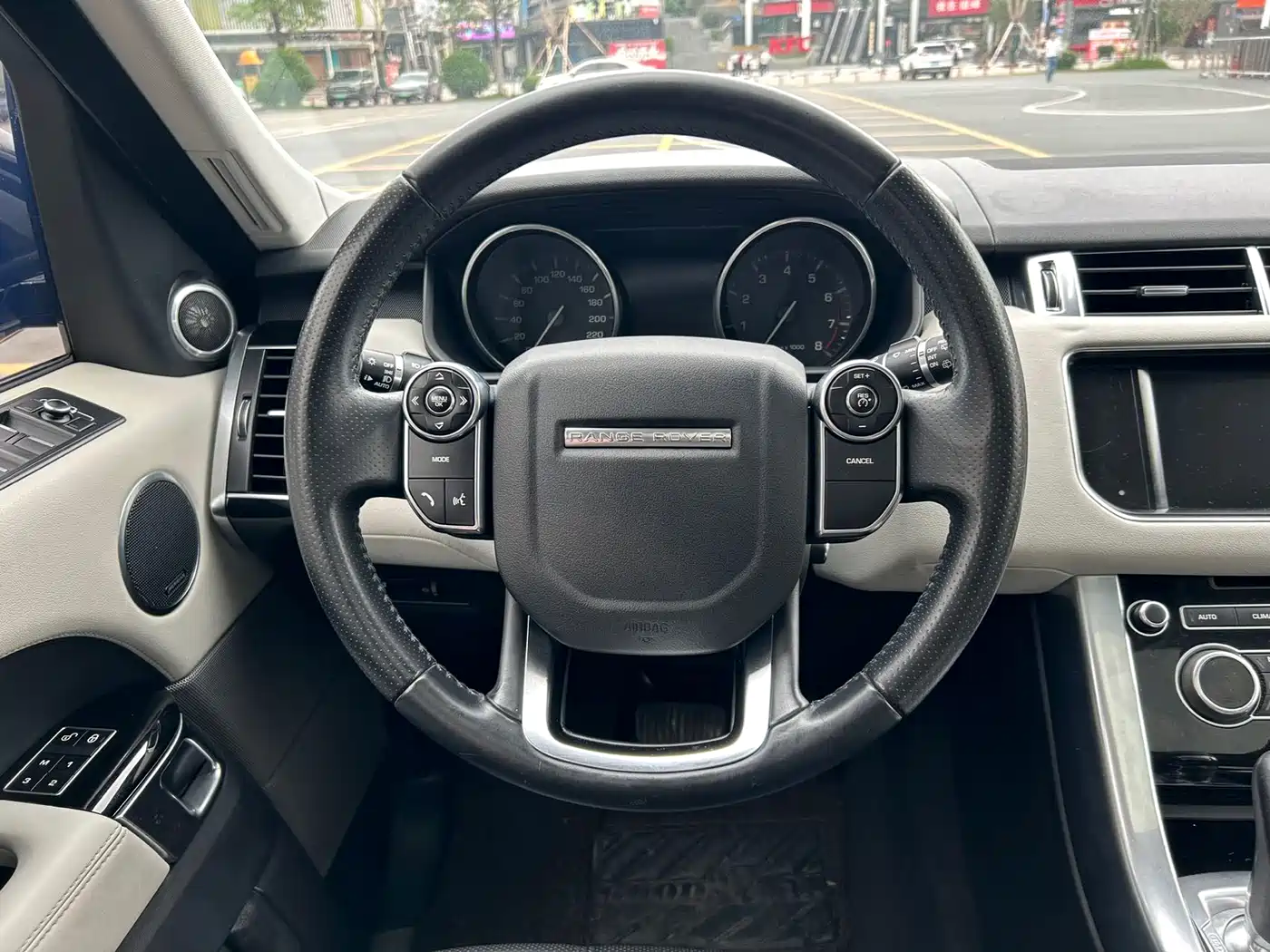 Land Rover Range Rover Sport 2014 3.0 SC V6 HSE фото 14