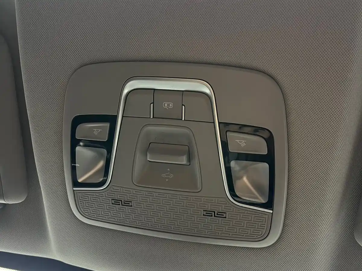 GEELY AUTOMOBILE VISION X6