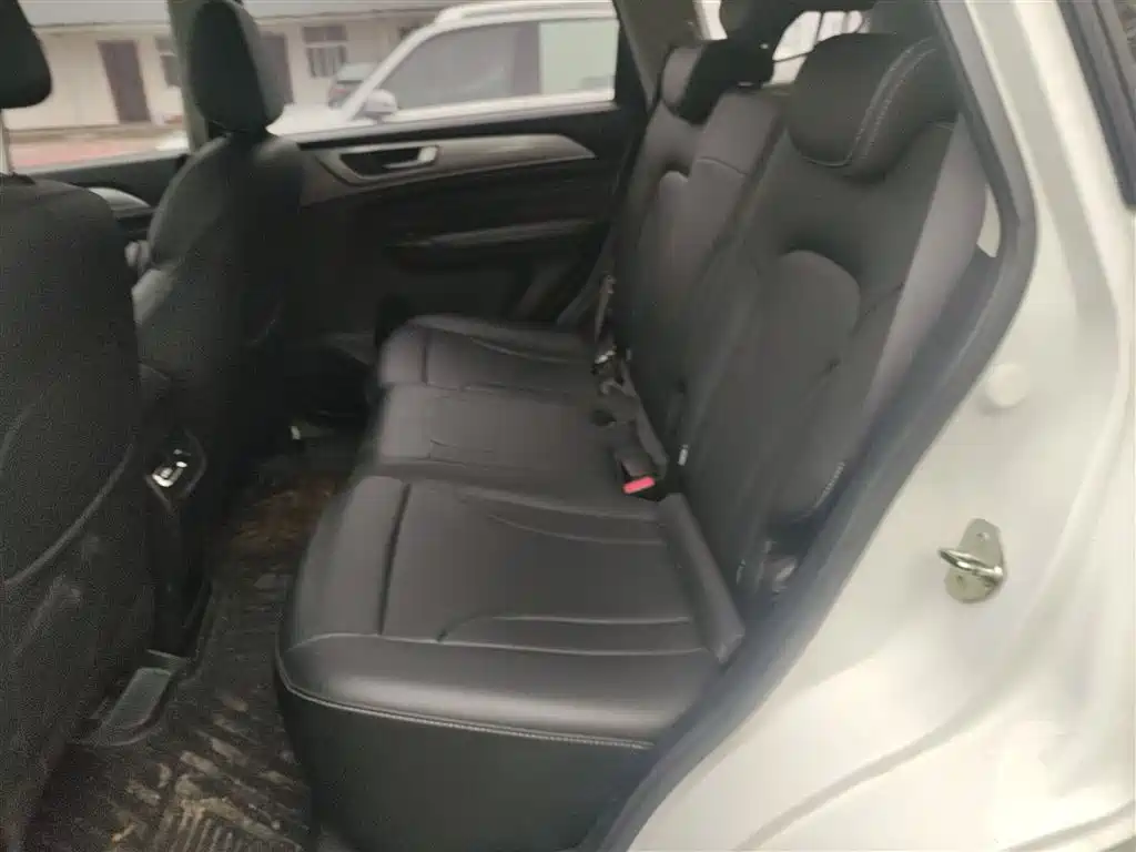 Haval M6 2021 PLUS 1.5T DCT Luxury Smart Connect фото 16