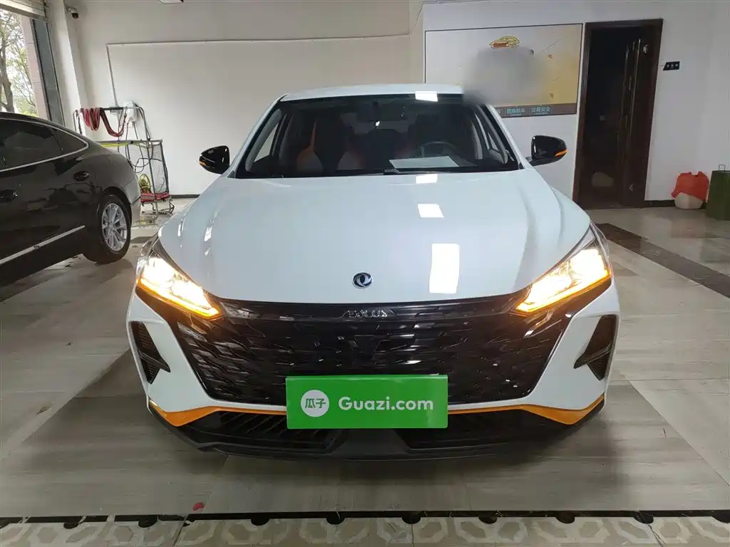 DONGFENG FENGSHEN YI HYUN