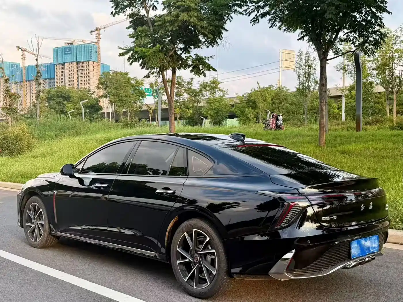 Hongqi H6 2026 2025 Model 2.0T Far-Reaching Edition