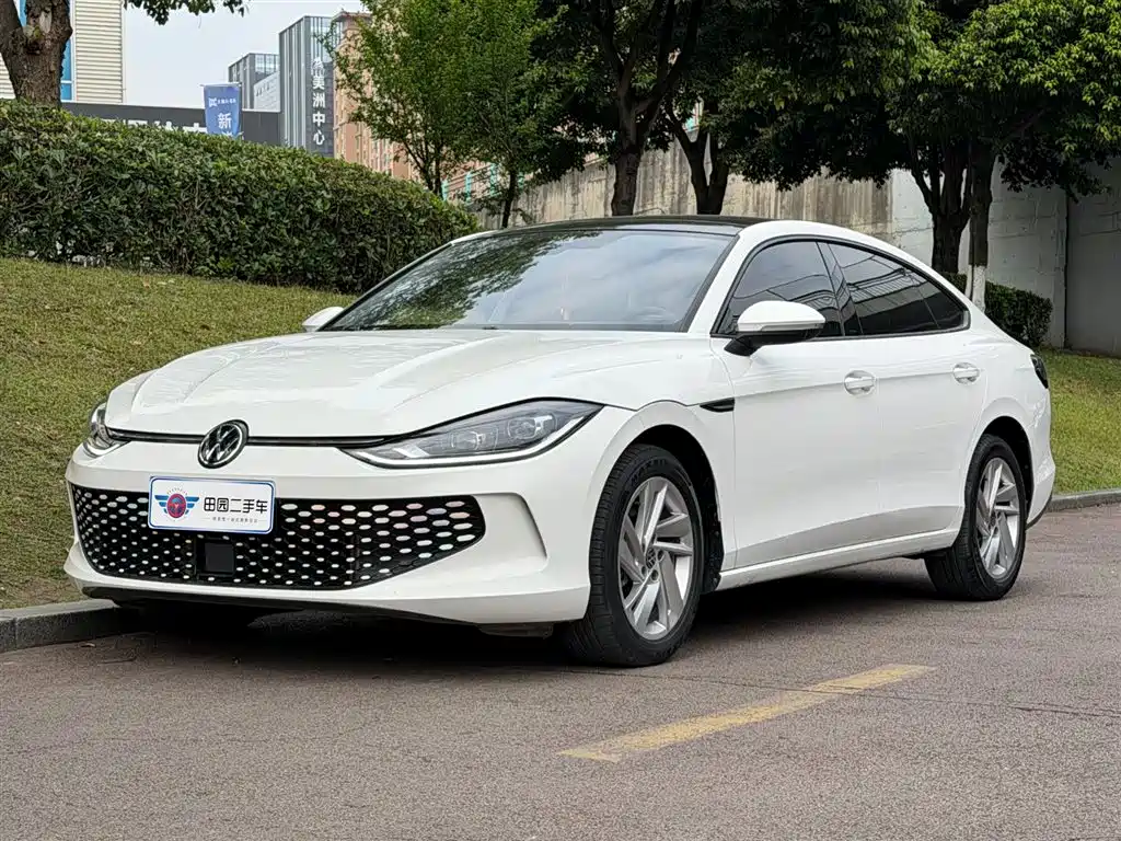 VOLKSWAGEN LINGDU