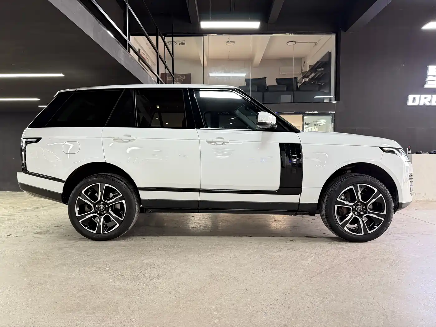 Land Rover Range Rover 2013 NA 5.0 V8 Vogue фото 10