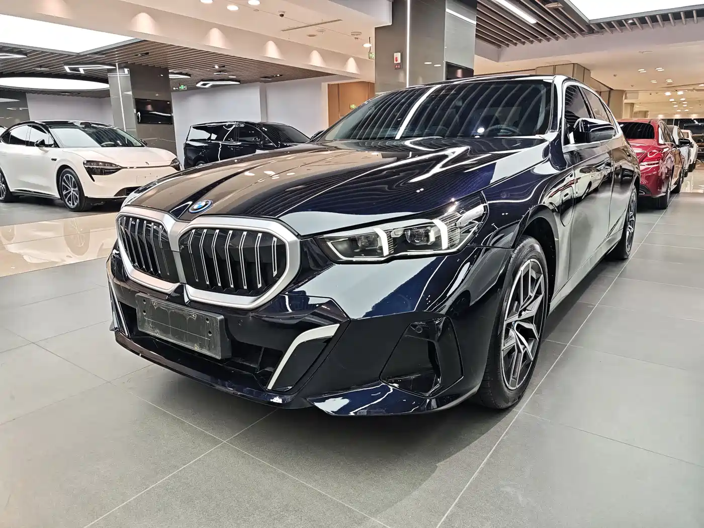 BMW I5