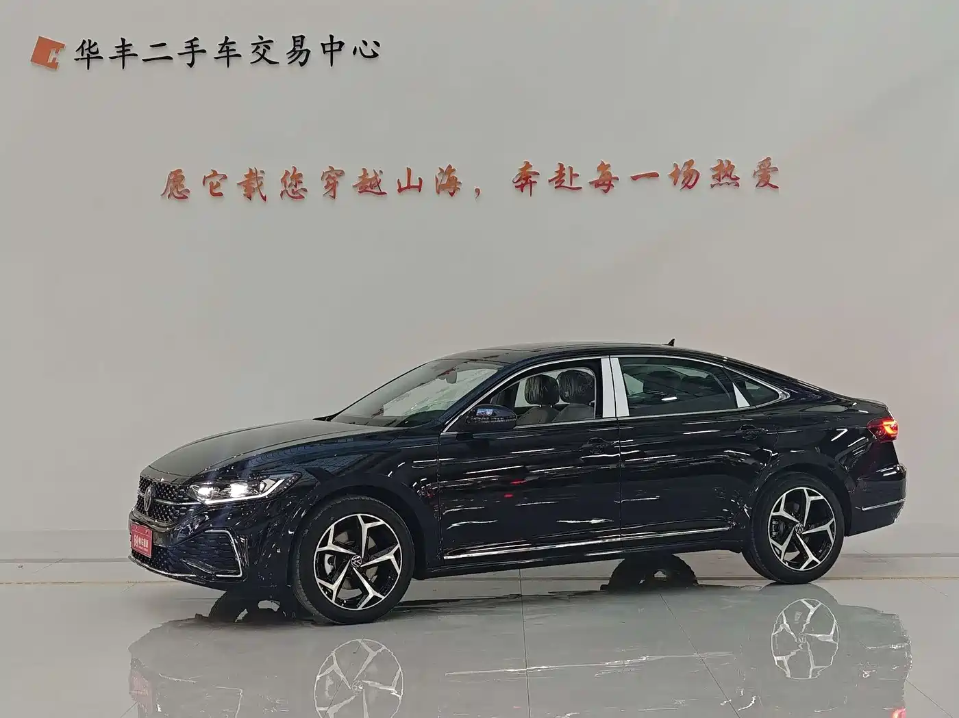 Volkswagen Passat 2026 Outstanding Edition 380TSI Starlight Dragon Soaring Version фото 2
