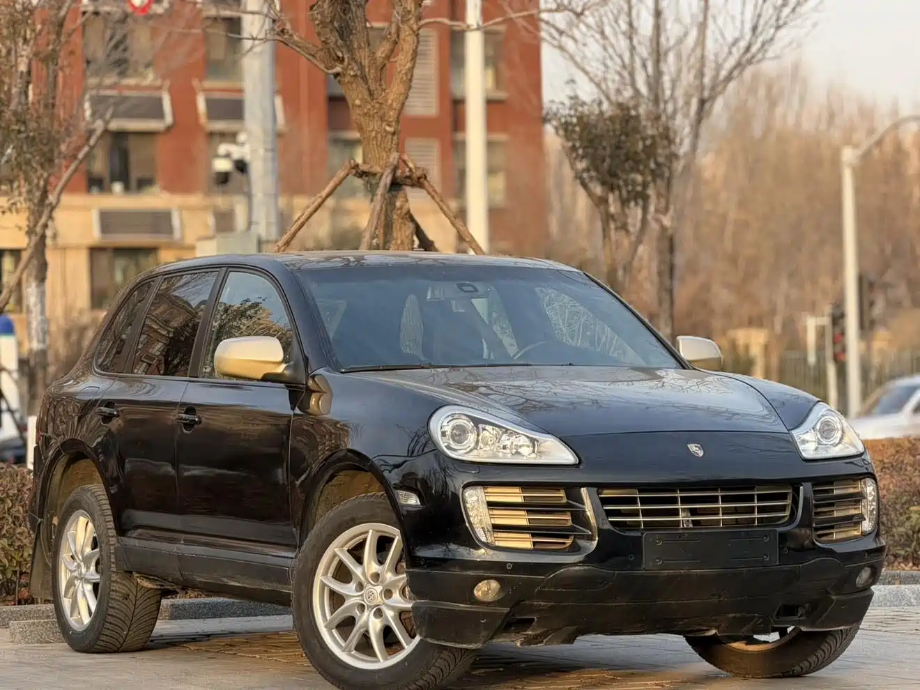 Photo 3 - Porsche Cayenne