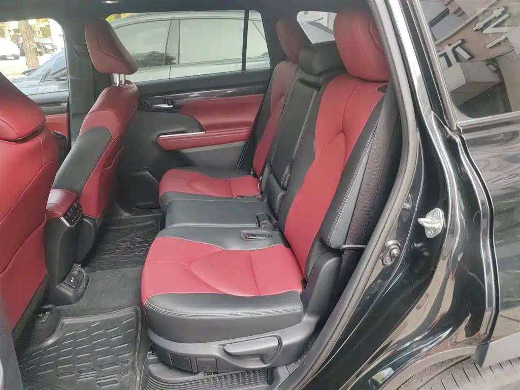 Toyota Crown Kluger 2021 2.5L HEV AWD Flagship Edition фото 13