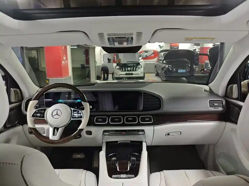Mercedes-Benz Maybach GLS 2024 2022 GLS 600 4MATIC Etiquette Edition