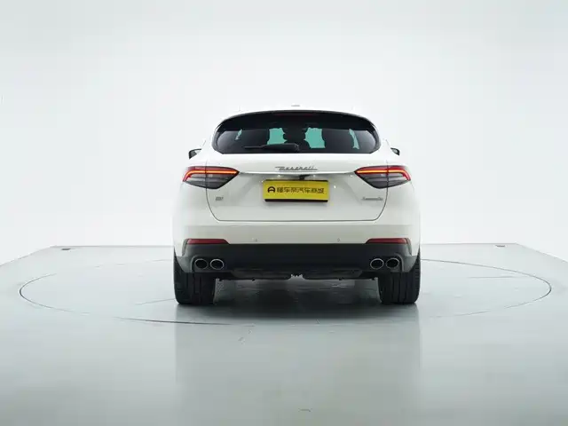 Фото 5 - Maserati Levante