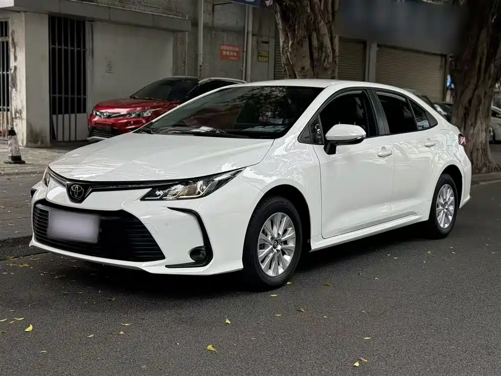 Toyota Corolla 2022 1.2T S-CVT Pioneer PLUS Edition фото 2