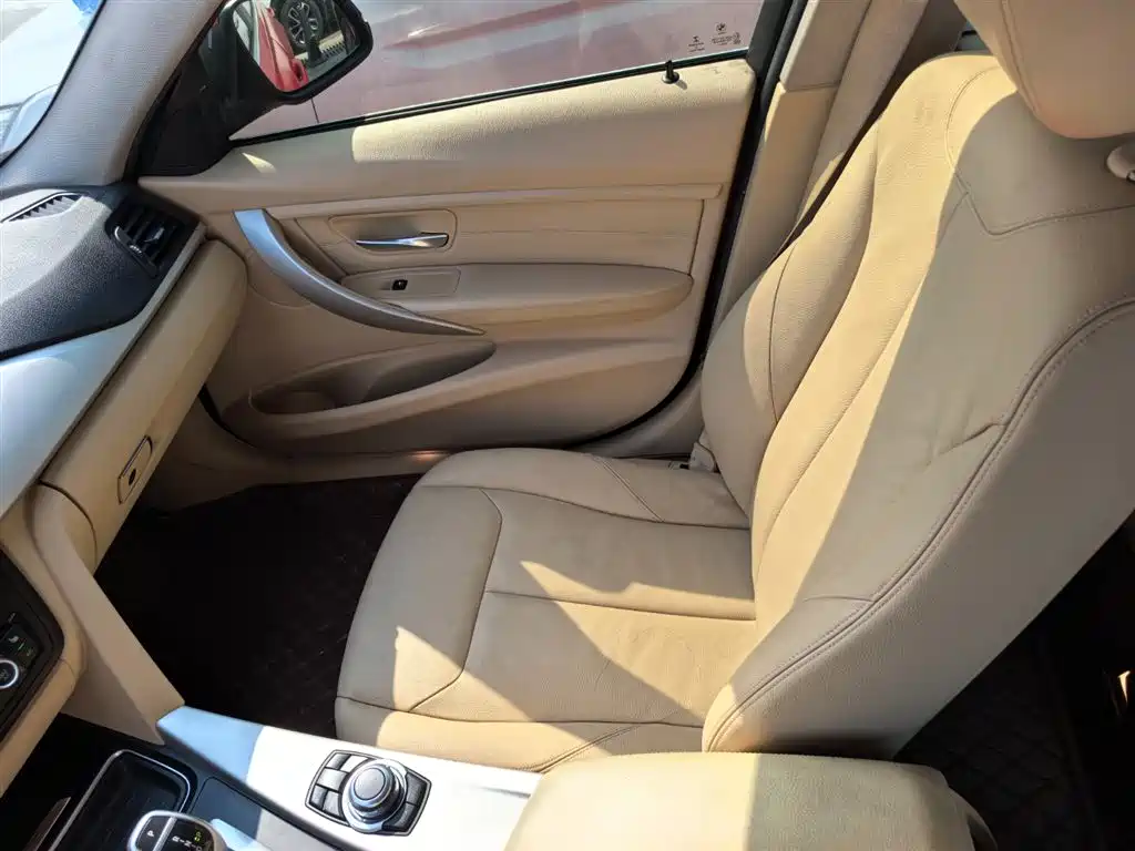 BMW 3 Series 2015 328Li Fashion фото 12