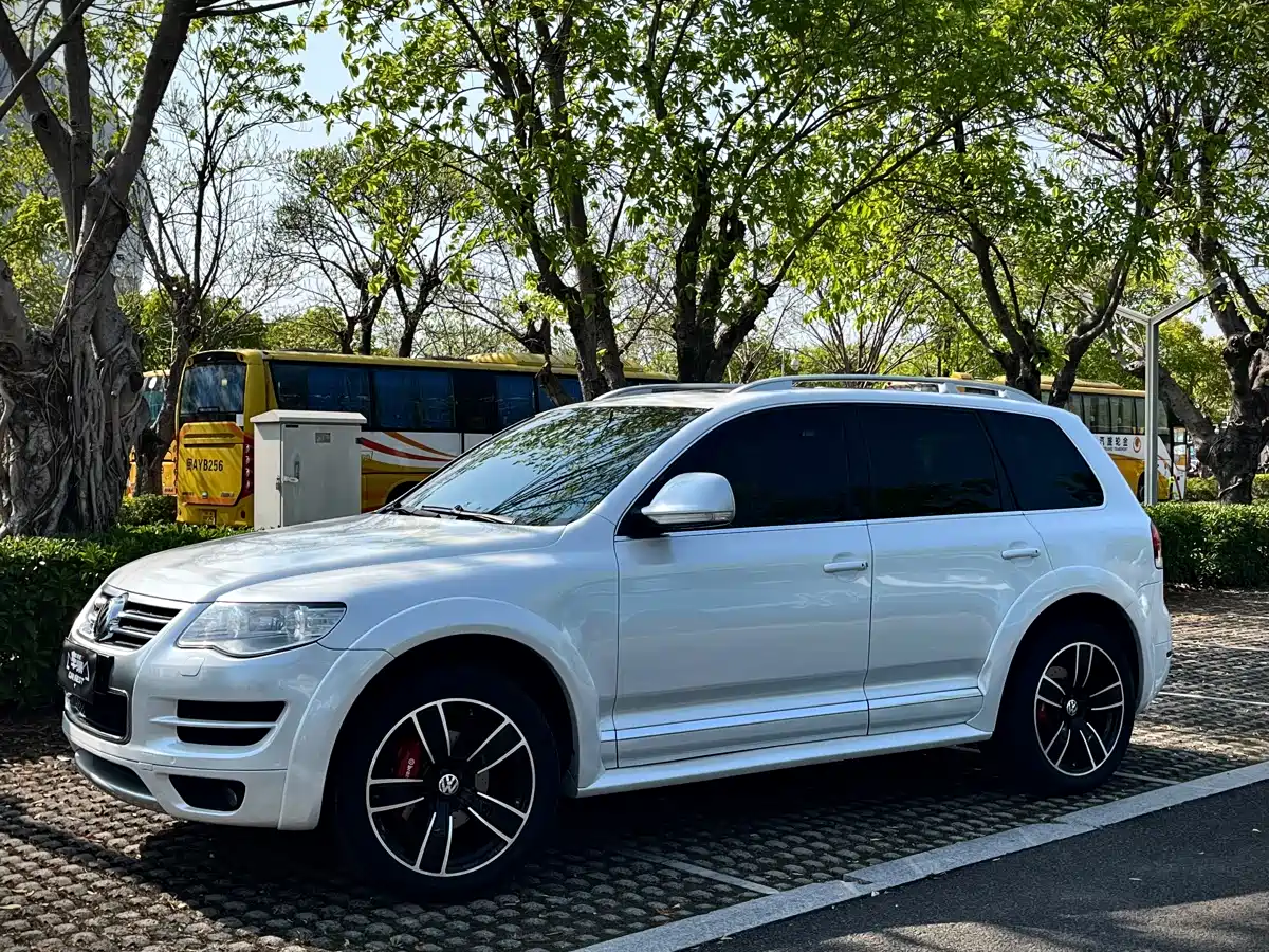 Volkswagen Touareg 2010 3.6 Limited Luxury Edition фото 12