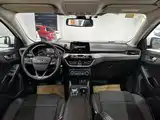Фото 4 - Ford Focus